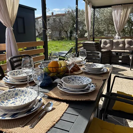 Lux Mobile House Vikendica *