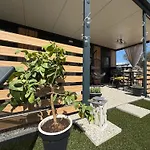 Lux Mobile House