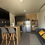 Lux Mobile House Tatil Evi Sukošan