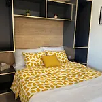 Lux Mobile House *