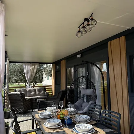 別荘 Lux Mobile House Sukošan