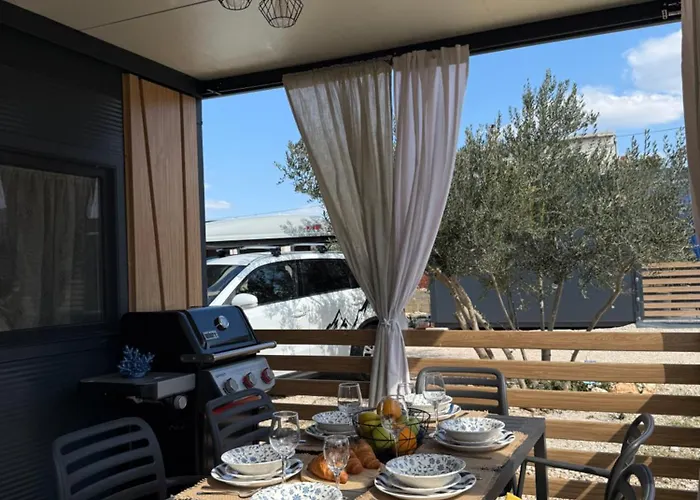 Lux Mobile House *