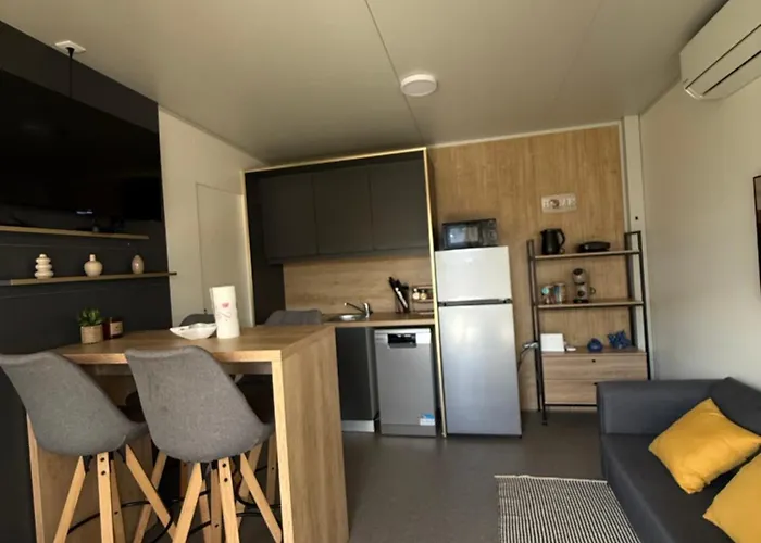 Lux Mobile House Hébergement de vacances Sukošan